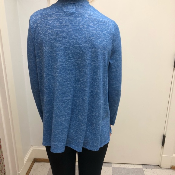 Lightweight blue turtleneck size M! - Picture 4 of 4